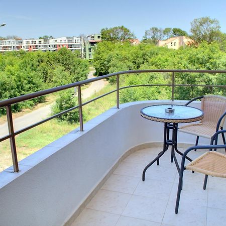Hotel Feniks Lozenec Kültér fotó
