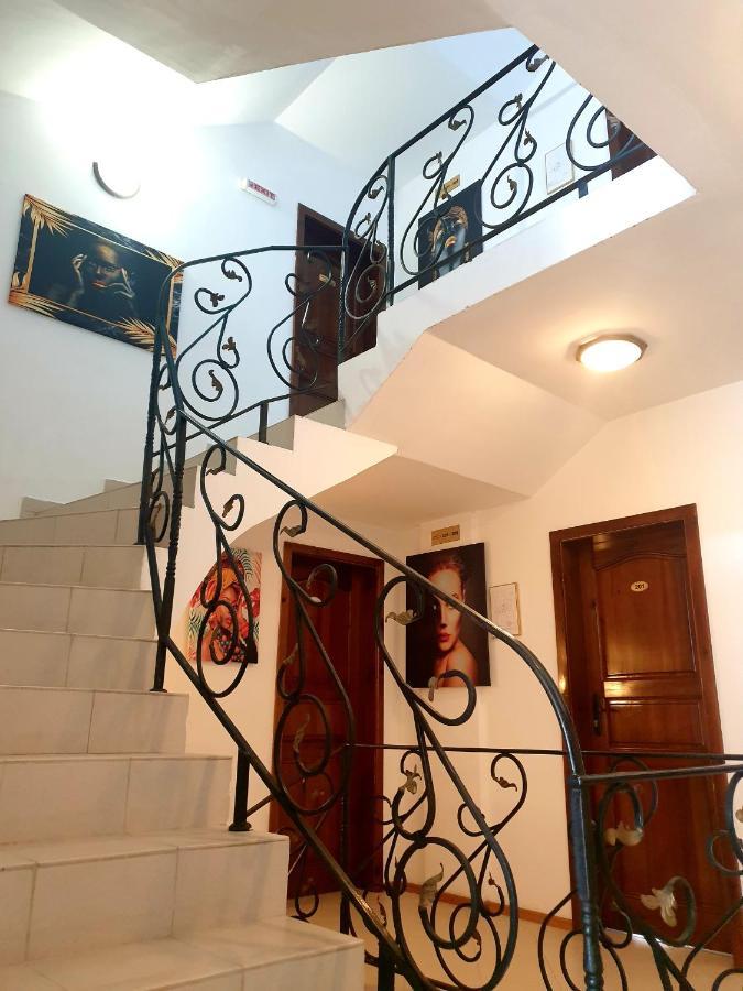Hotel Feniks Lozenec Kültér fotó