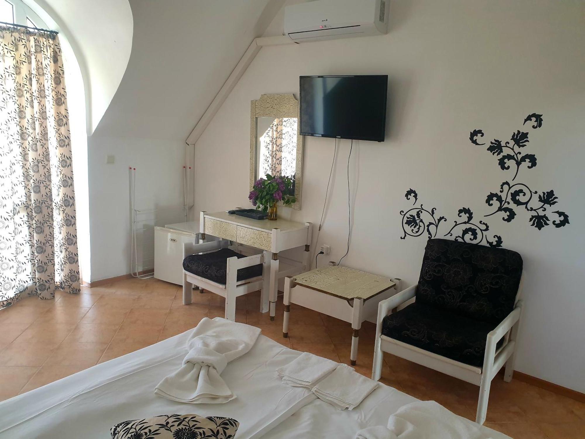 Hotel Feniks Lozenec Kültér fotó