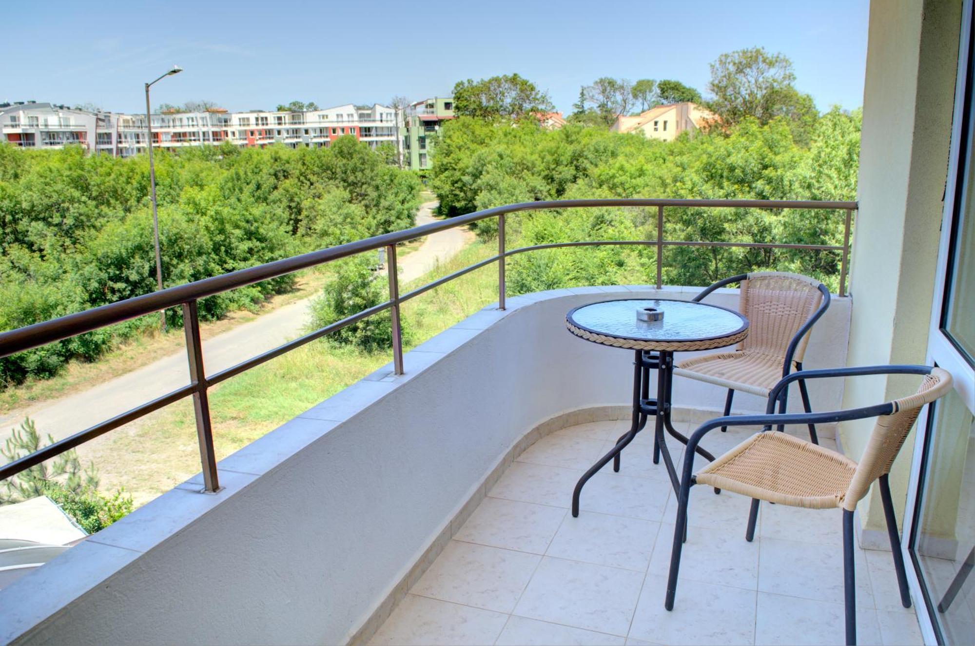 Hotel Feniks Lozenec Kültér fotó
