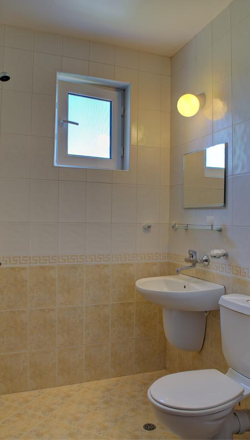 Hotel Feniks Lozenec Kültér fotó